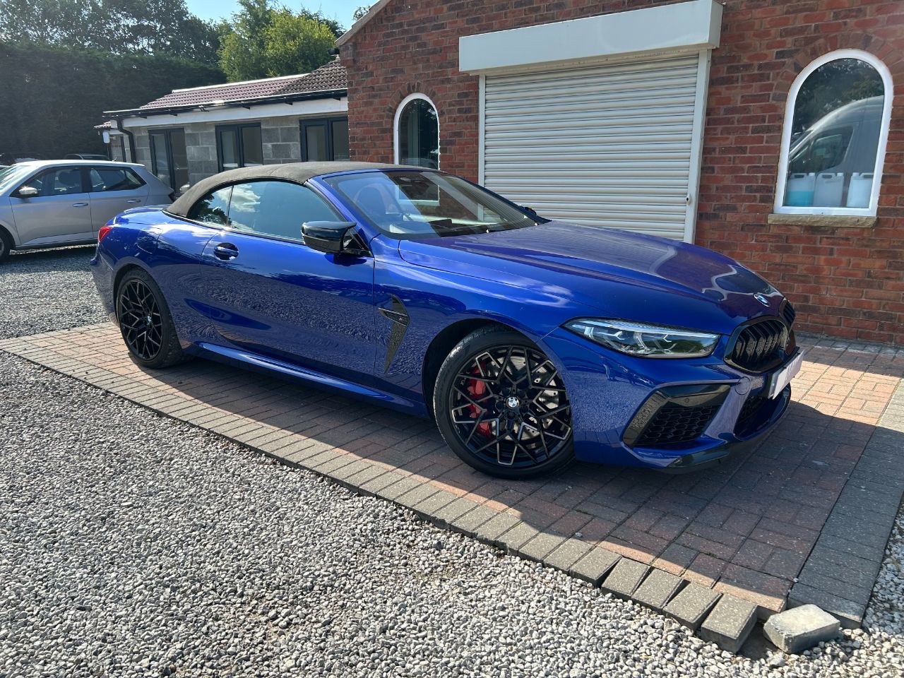 2022 BMW M8