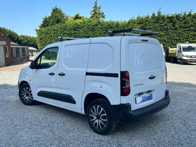 2020 Peugeot Partner 1000 1.5 BlueHDi 100 Professional Van