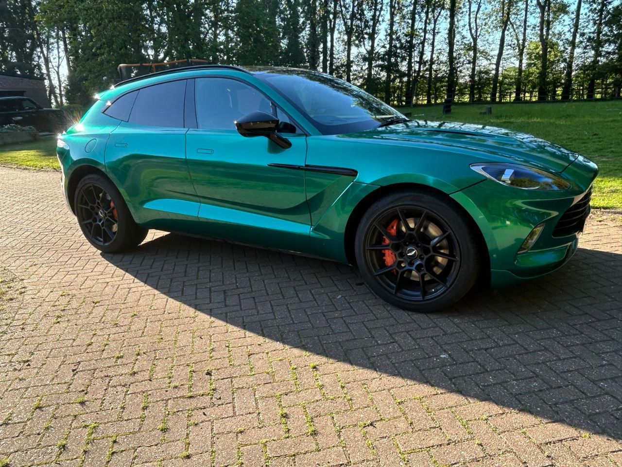 2021 Aston Martin Dbx