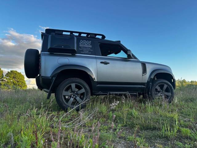 2022 Land Rover Defender 3.0 D250 Hard Top Auto